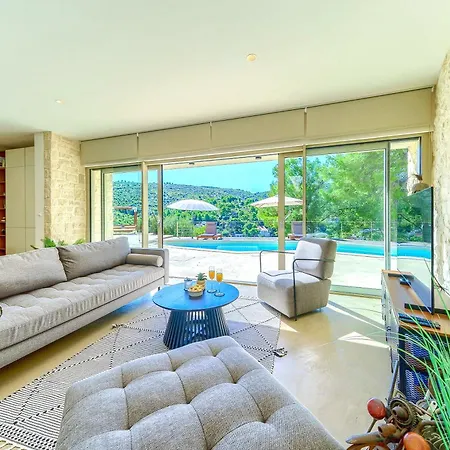 Luxury Bobovisce Panoramic Sea View Апартаменты *